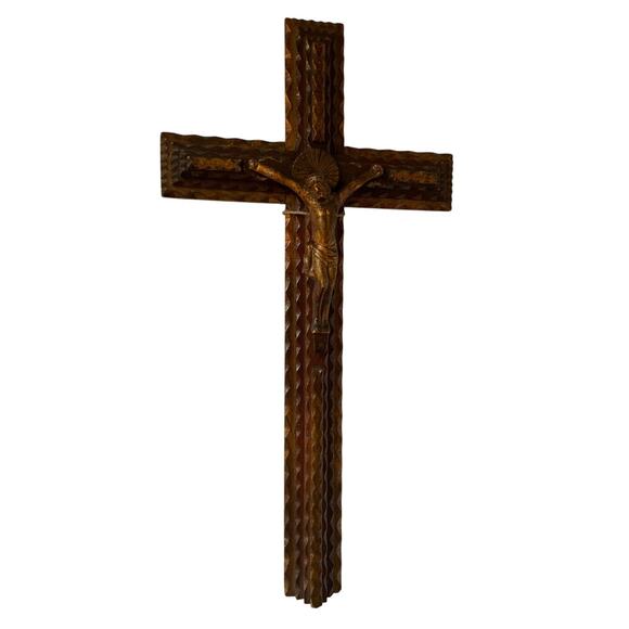 Vintage Tramp Art Trench Wooden Crucifix Cross Jesus Christian Religious 15.5" - Picture 1 of 7